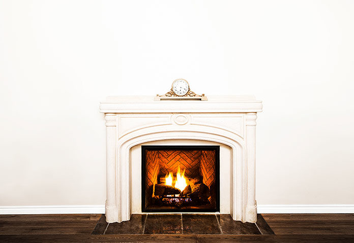 Ręcznie wykonane drzwi do kominka